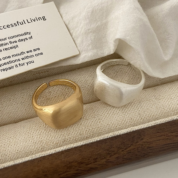 Vintage Classic Design Brushed Geometric Square Chunky Signet Finger Adjustable Ring